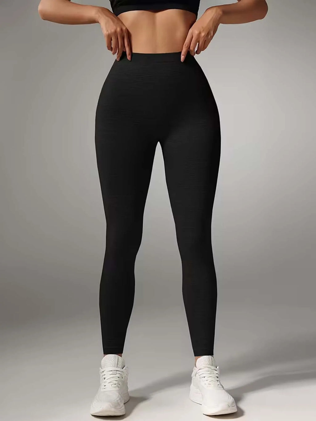 Women's Fashionable and Casual Yoga Pants, Suitable for Wearing in the Gym and During Outdoor Activities