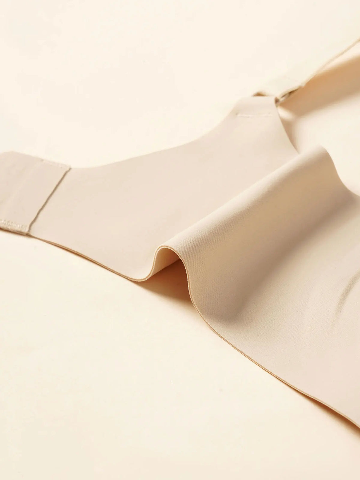 Seamless Wire-Free Breastfeeding Bra with Removable Pads