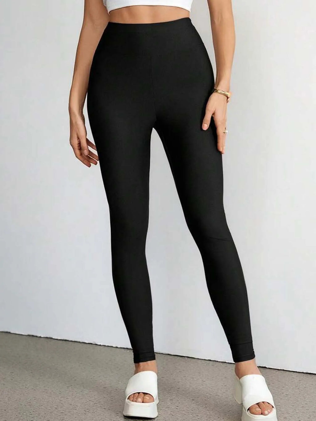 Women's Fashionable and Casual Yoga Pants, Suitable for Wearing in the Gym and During Outdoor Activities