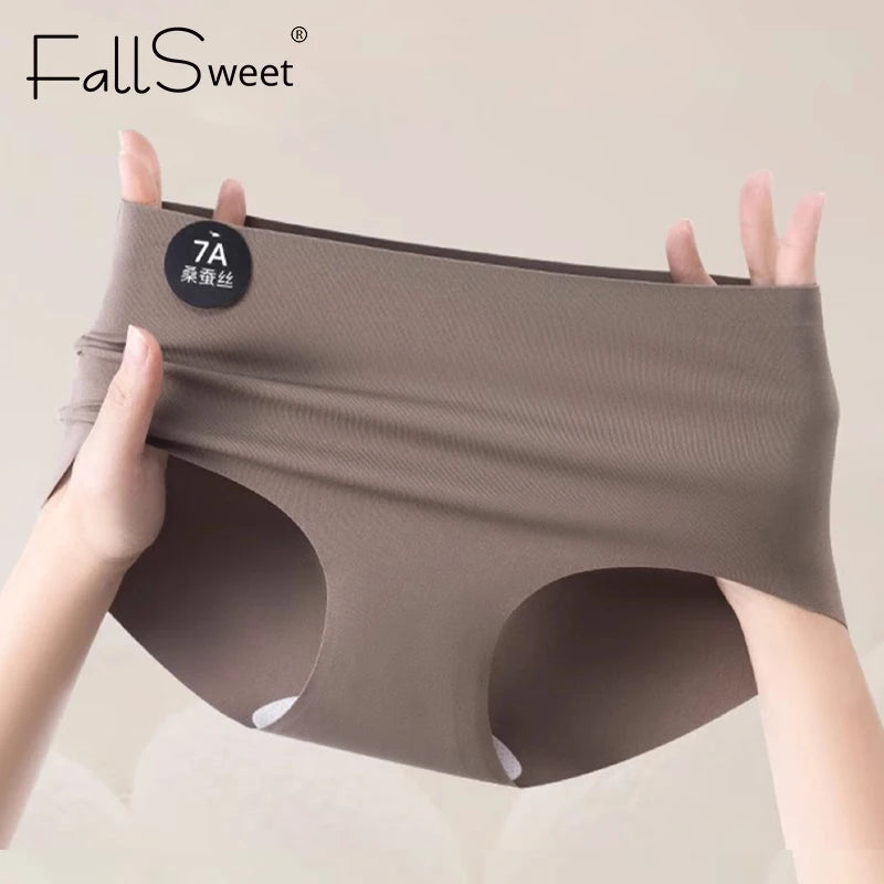 4-Pack Women’s Seamless Silk Briefs